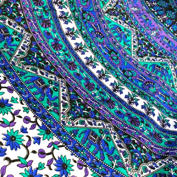 HUGE Wall Tapestry Hanging Art Mandala - Picture 4 of 7